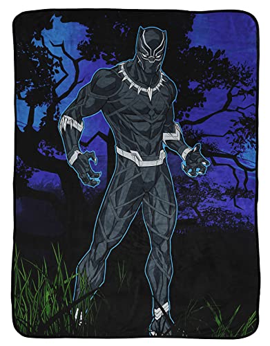 Marvel Black Panther Legend Throw Blanket - Measures 46 x 60 inches, Kids Bedding - Fade Resistant Super Soft Fleece (Official Product)