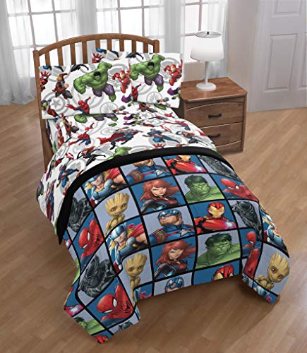 Jay Franco Marvel Avengers Team 5 Piece Full Bed Set - Includes Comforter & Sheet Set - Super Soft Fade Resistant Polyester - (Official Marvel Product)