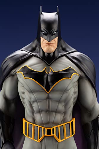 DC Comics Batman Last Knight ARTFX Statue - Multicolor