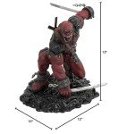 Venompool Deluxe PVC Statue by Diamond Select Toys