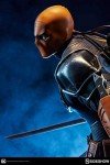 Deathstroke Premium Format Figure by Sideshow Collectibles