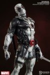 Sideshow Deadpool X-Force 1/4 Scale Figure