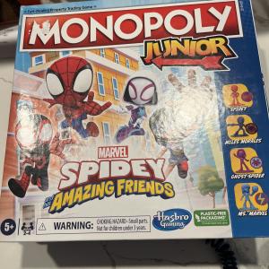 Hasbro Gaming Monopoly Junior: Marvel Spidey and His Amazing Friends Edition Board Game for Kids Ages 5+, with Artwork from The Animated Series, Kids Board Games
