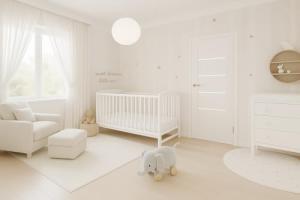 Luxury Baby Cot with Free Mattress - White