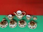 Italian Vintage Capodimonte 13-Pc Tea Set