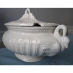 Elegant Italian Ivory White Swan Soup Tureen