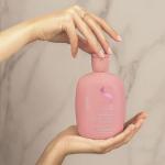 Alfaparf Milano Semi Di Lino Moisture Nutritive Sulfate Free Shampoo for Dry Hair - Paraben and Paraffin Free - Safe on Color Treated Hair - Professional Salon Quality, 8.45 Fl Oz