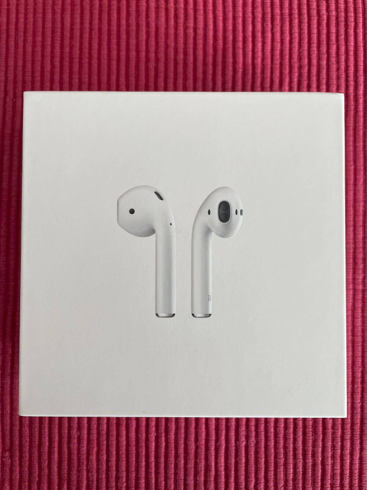 Apple AirPods (2nd Generation) Wireless Ear Buds, Bluetooth Headphones with Lightning Charging Case Included, Over 24 Hours of Battery Life, Effortless Setup for iPhone