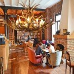 Rustic Antler Chandelier with 8 Lights
