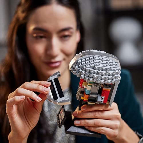 LEGO 75328 Star Wars The Mandalorian Helmet Kit