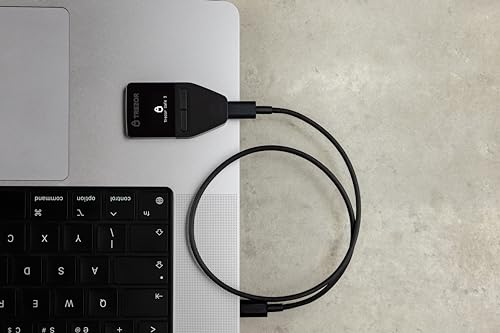 Secure Element Protected Crypto Hardware Wallet for Digital Assets
