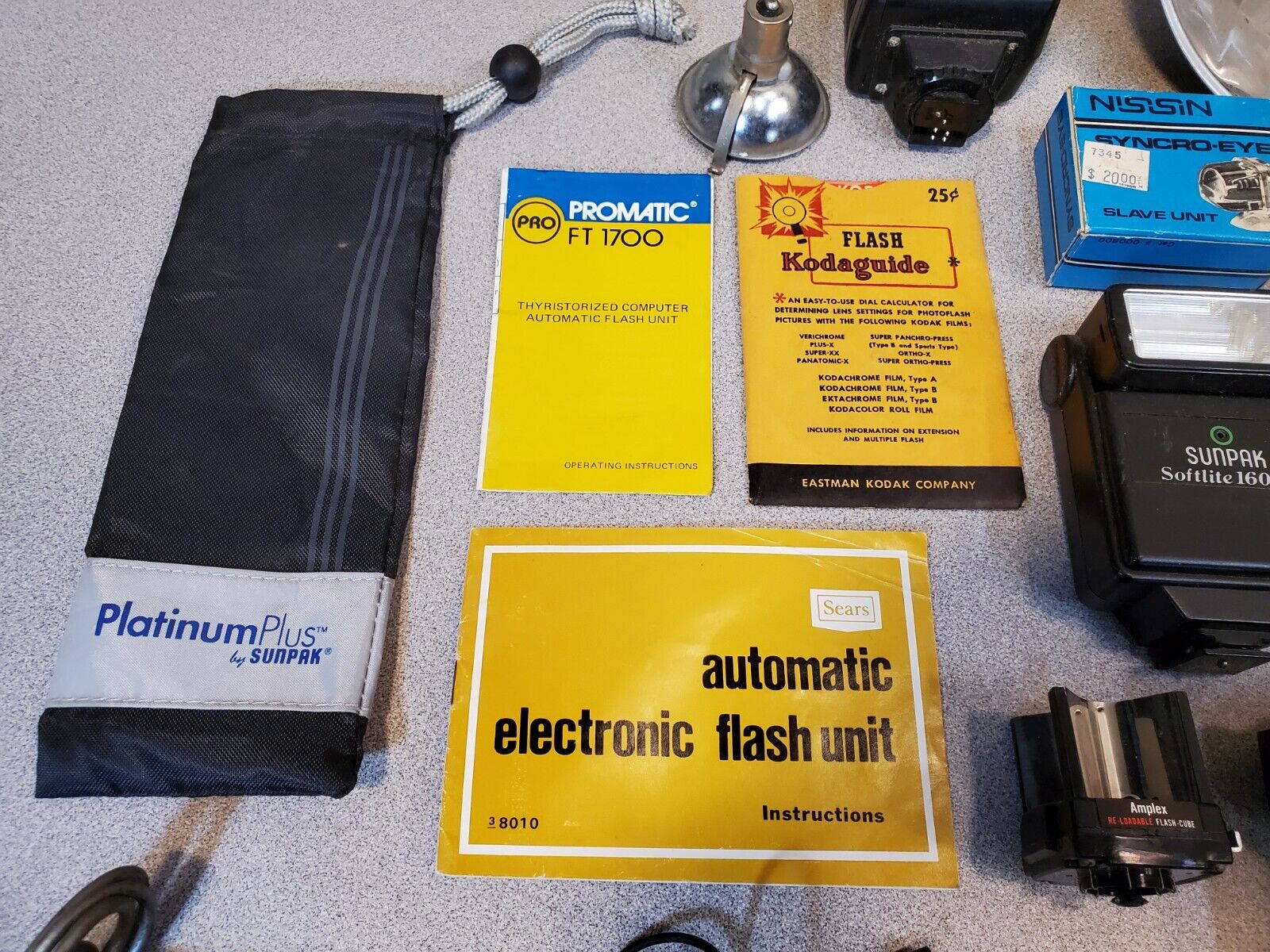 Lot of Vintage Camera Flashes & Flash Accessories