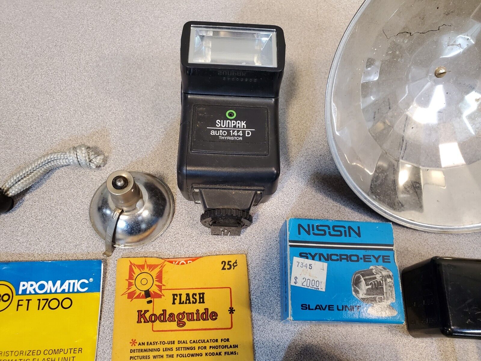 Lot of Vintage Camera Flashes & Flash Accessories