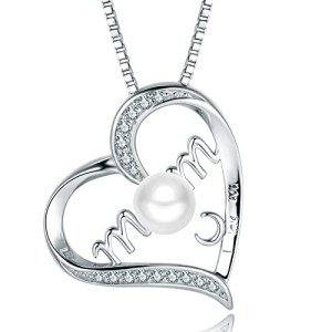 Elegant Pearl Necklace Gift for Mom