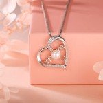 Elegant Pearl Necklace Gift for Mom