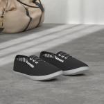 Kufeiti Women's Comfortable Canvas Slip-On Sneakers