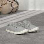 FunkyMonkey Women's Grey Canvas Low Top Sneakers