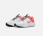 Nike Women's Quest 4 Running Sneakers Size 11