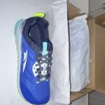 Altra Lone Peak 9 Wide Men's Trail Sneakers