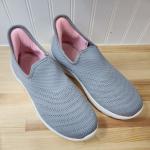 STQ Women’s Light Gray Slip-On Walking Sneakers