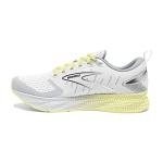 Brooks Women's Levitate 6 Sneakers - White/Oyster