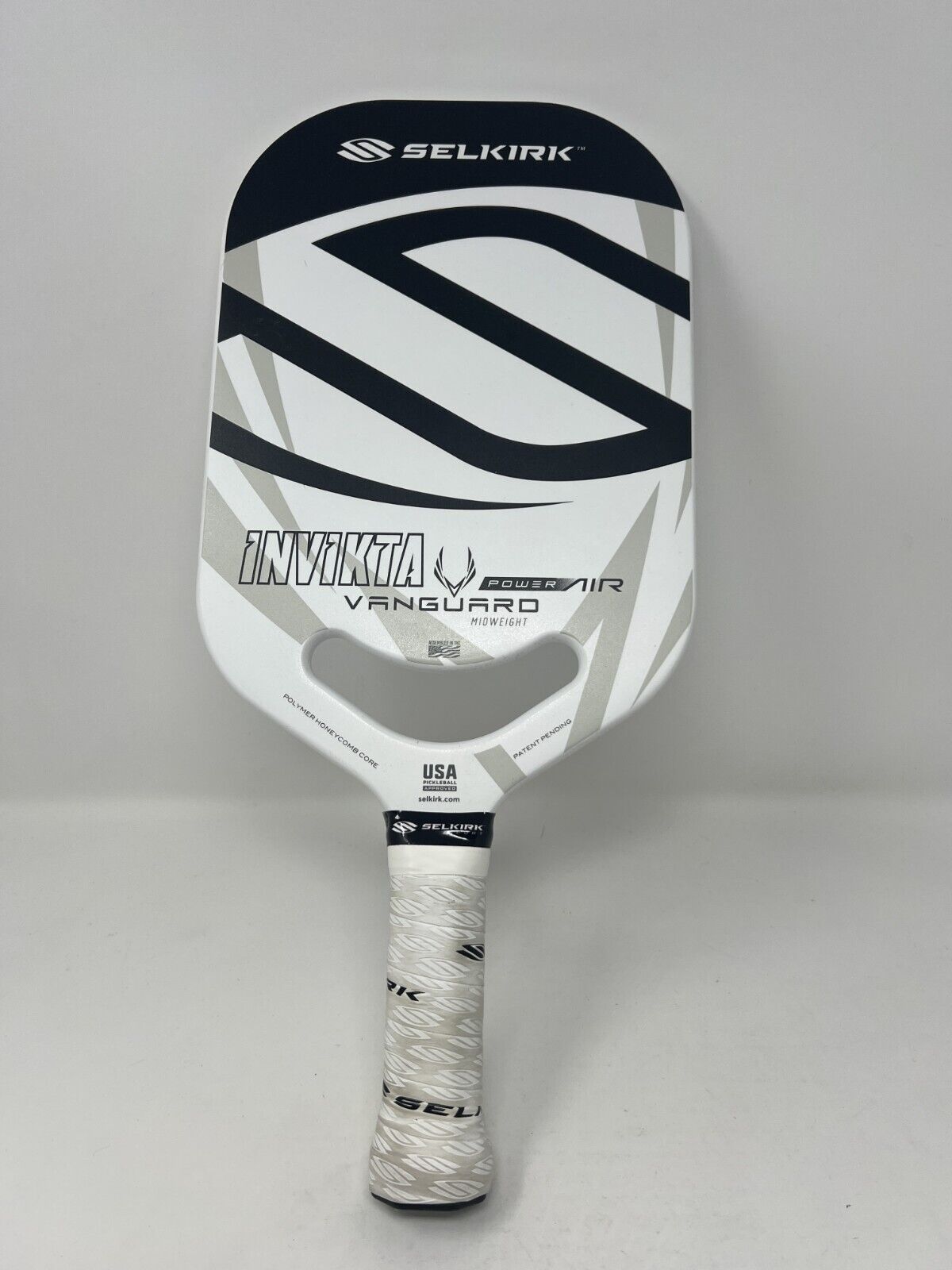 Selkirk Vanguard Power Air Invicta Paddle Black/White