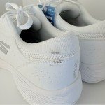 Skechers Women’s White Smash Pickleball Shoes Size 7.5