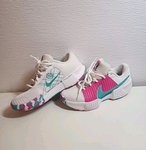 Nike Zoom Challenge Pickleball Shoes - Size 10