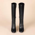 Amazon Essentials Women's Black Faux Leather Boot