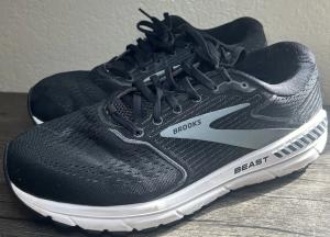 Brooks Men's Beast 20 Wide Running Shoes