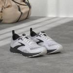 Brooks Revel 5 Women's Running Shoes - White/Black