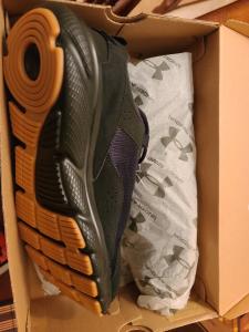 Under Armour Men's Charged Verssert Running Shoes, Black