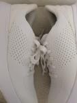 Kizik Women's White Slip-On Comfort Sneakers Size 6