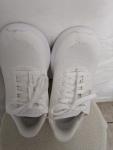 Kizik Women's White Slip-On Comfort Sneakers Size 6