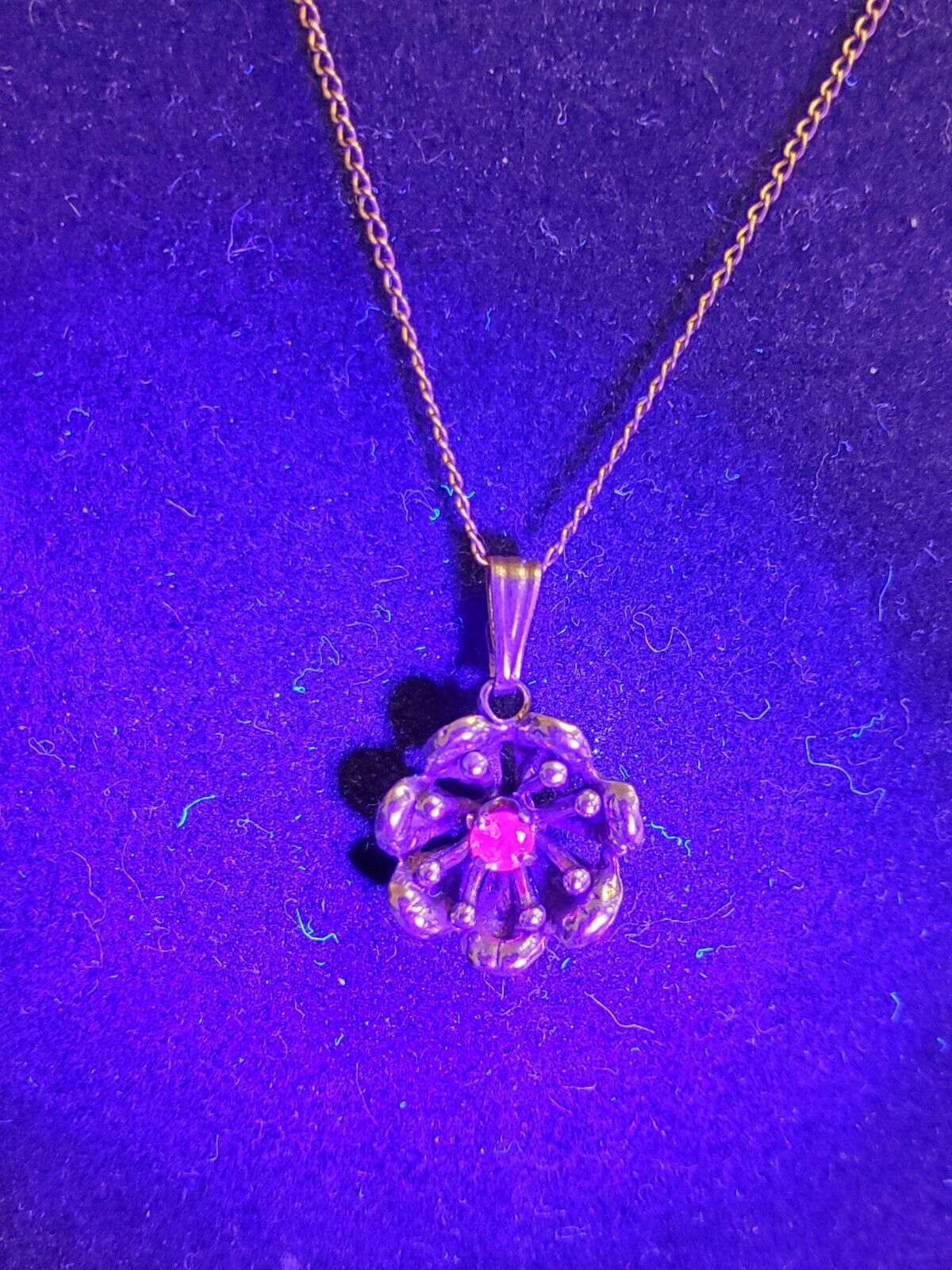 0.05 ct Natural Alexandrite 14K Yellow Gold Pendant