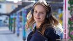 Sony Alpha a6400 Mirrorless Camera with 18-135mm Lens