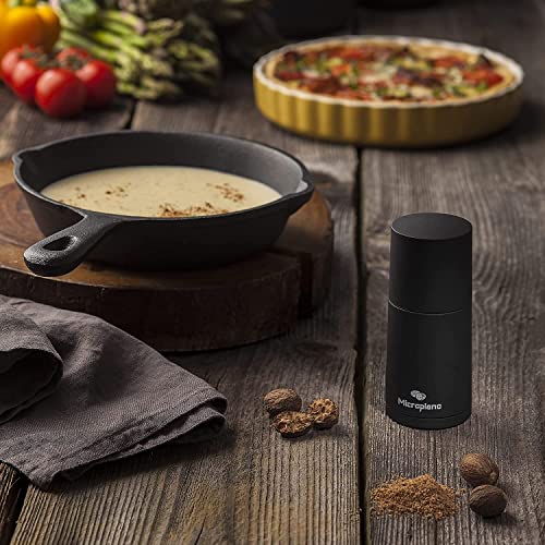 Microplane Manual Spice Mill - Cinnamon Grinder and Nutmeg Grater (Black)