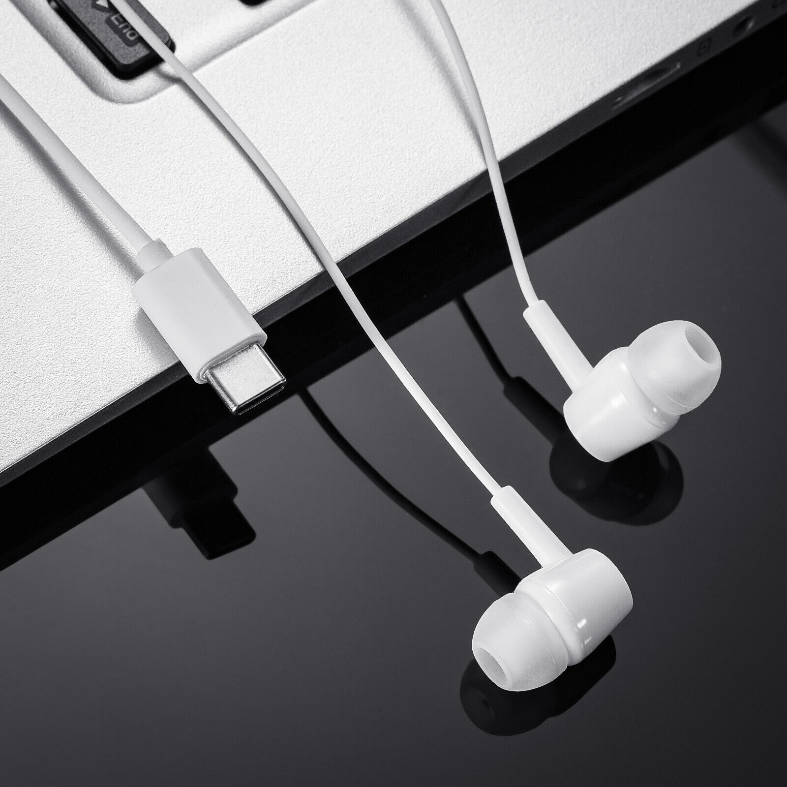 USB-C Earbuds with Mic for Samsung Phones