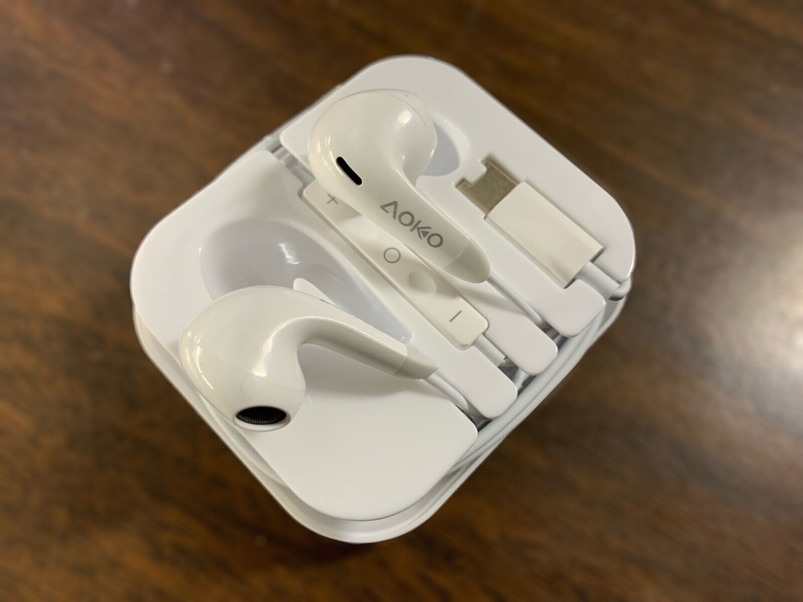 USB-C Earbuds with Mic for Samsung/iPad Pro