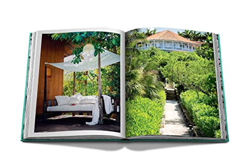 Assouline Chic Stays Coffee Table Book