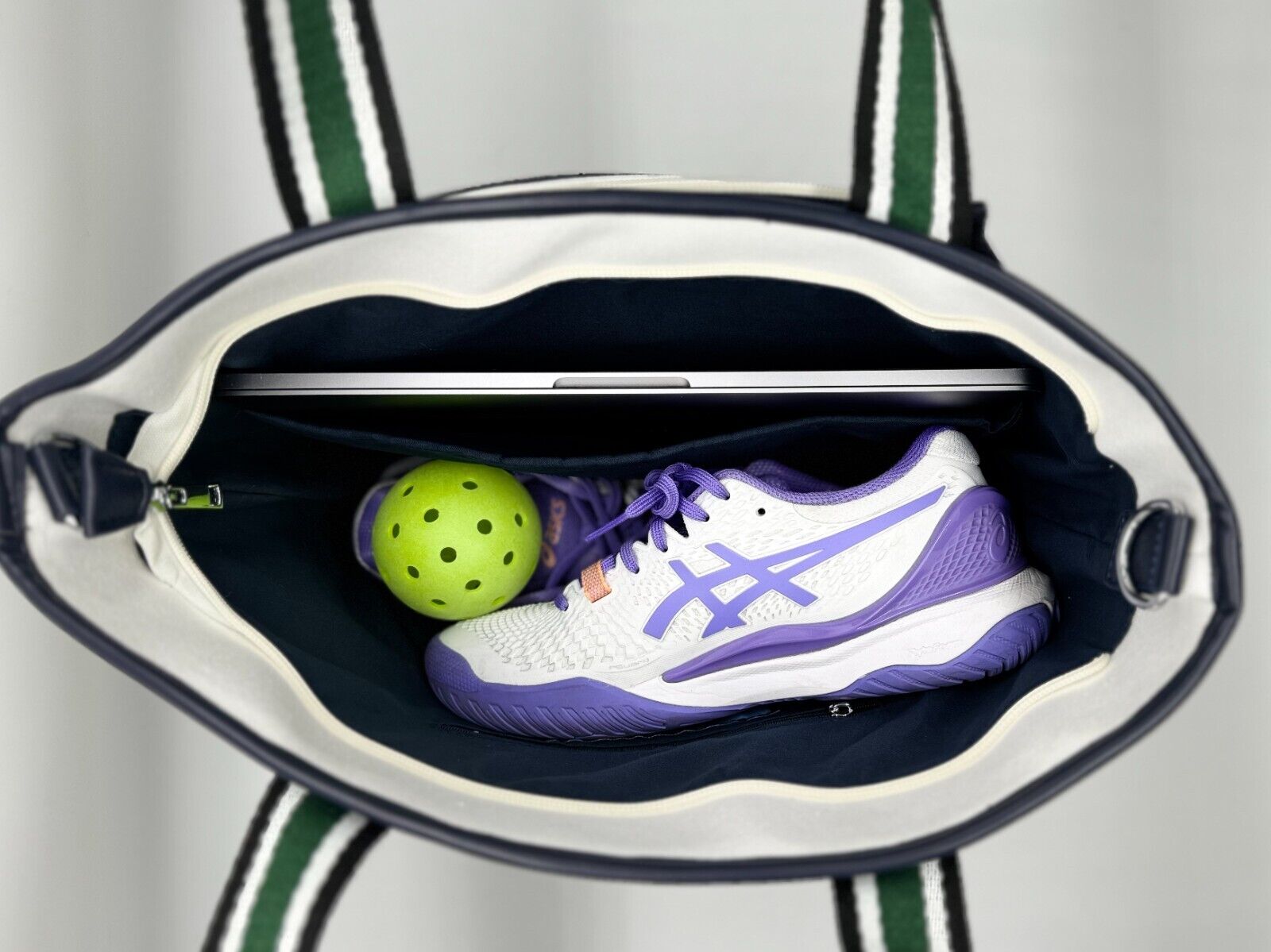 Pickleball Tote Bag: Stylish & Functional Design
