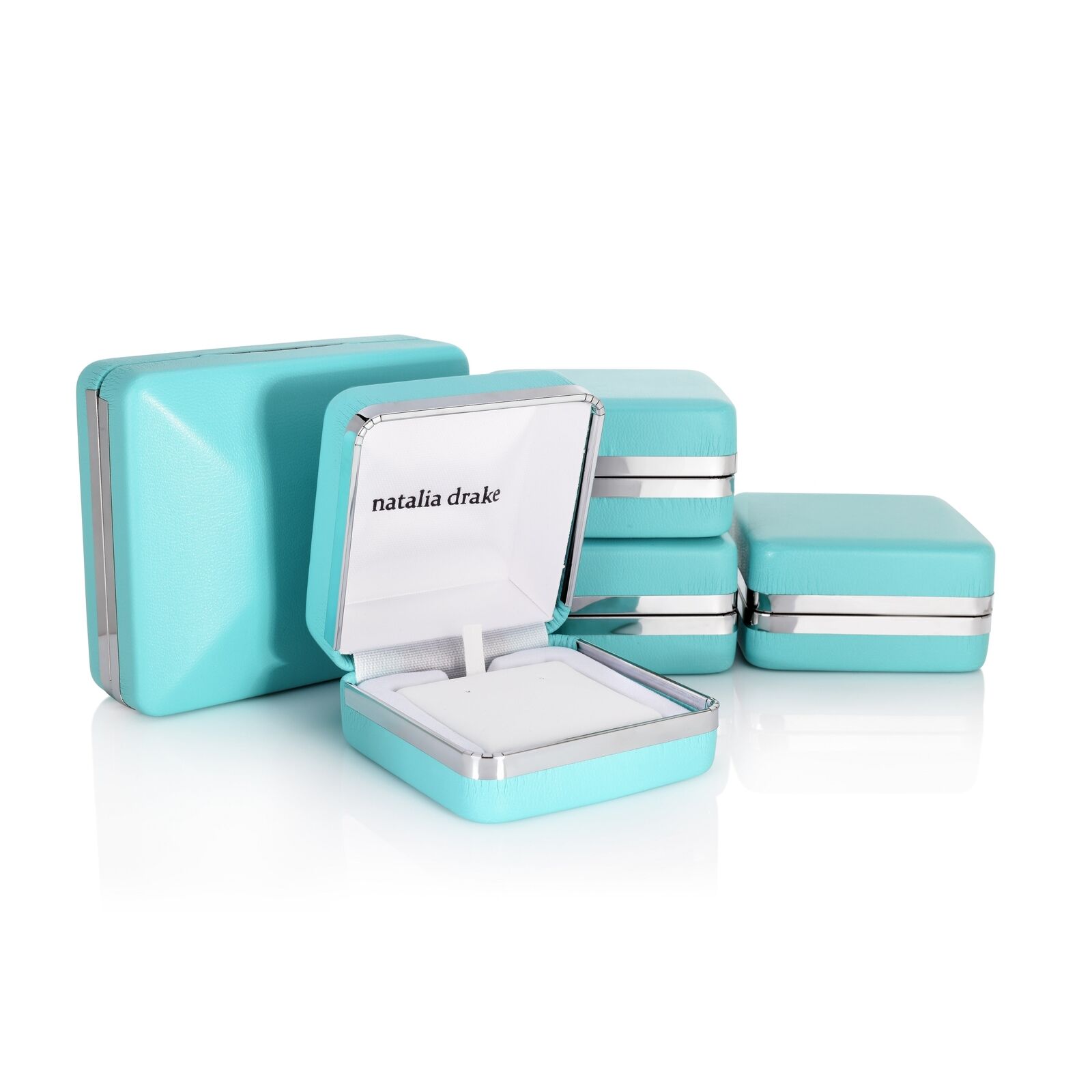 Tanzanite Stud Earrings in Sterling Silver (5.5 mm)