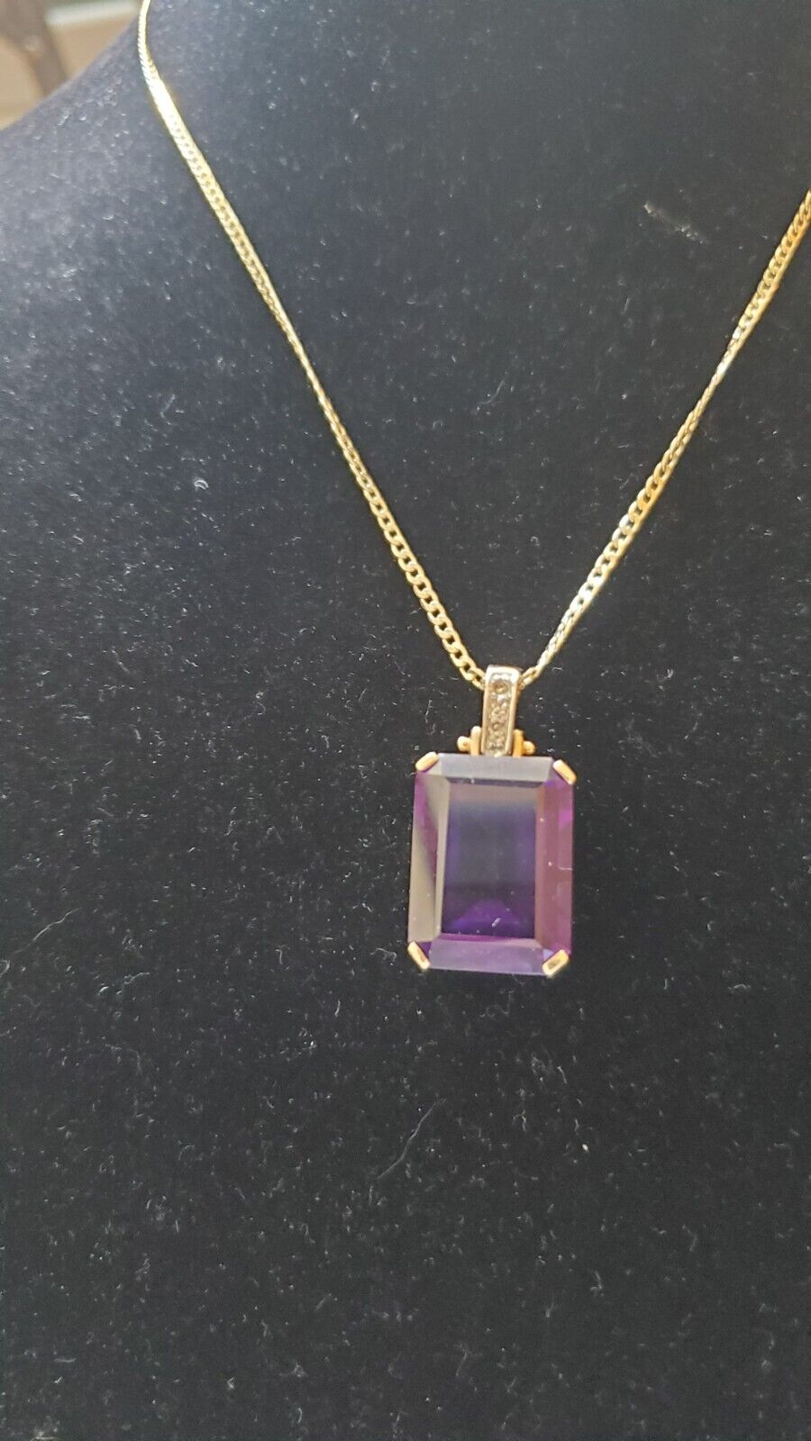 Alexandrite pendant on gold chain - Beveled rectangle
