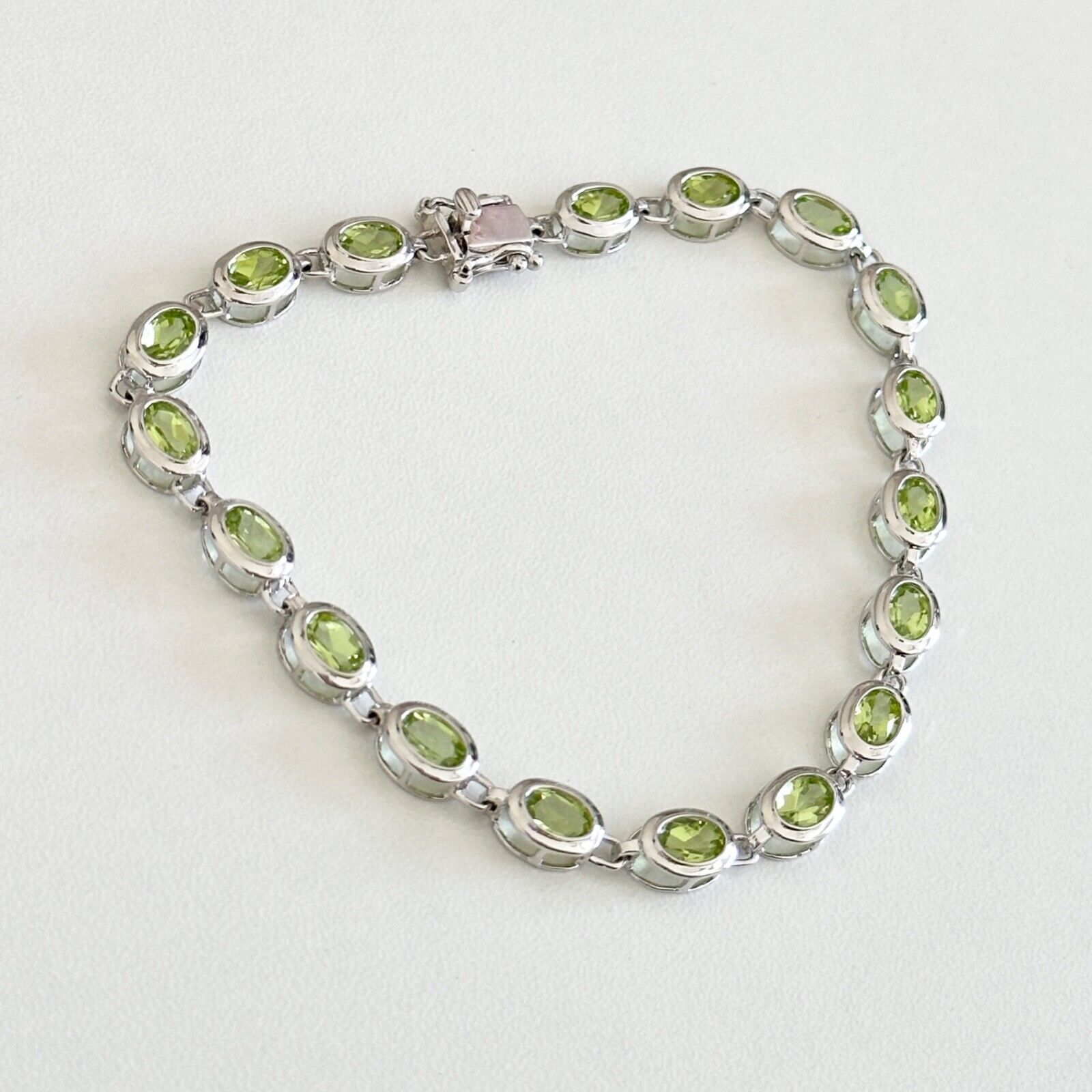Peridot Oval Tennis Chain Link Bracelet - Sterling Silver