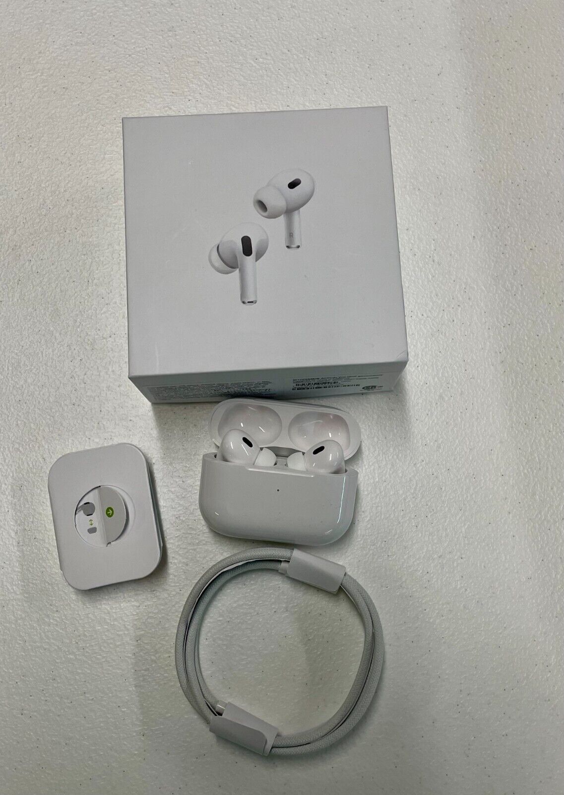 Apple Airpods Pro 2nd Gen with Magsafe Case