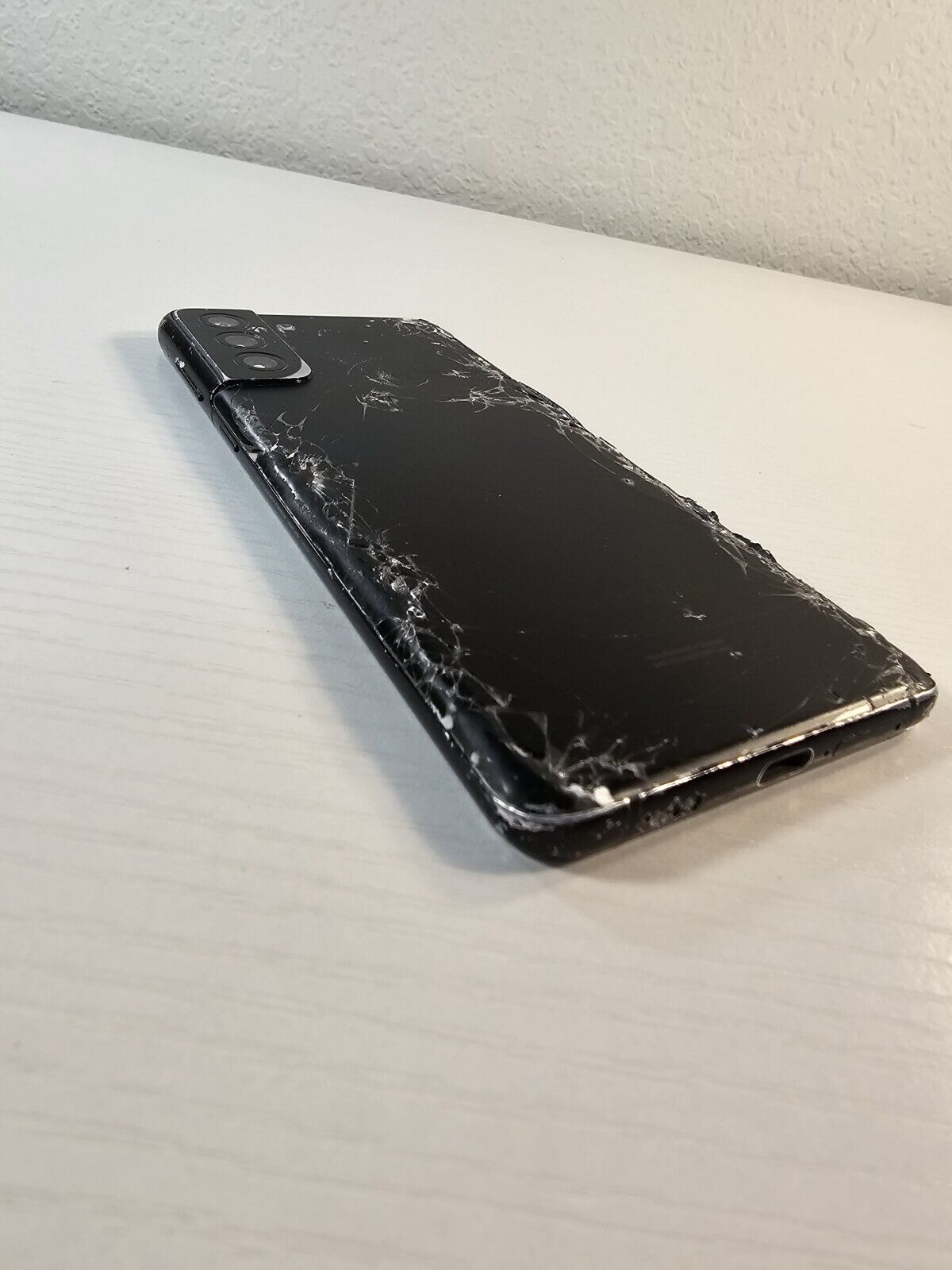 Samsung Galaxy S21+ 5G - 128 GB - Black Unlocked