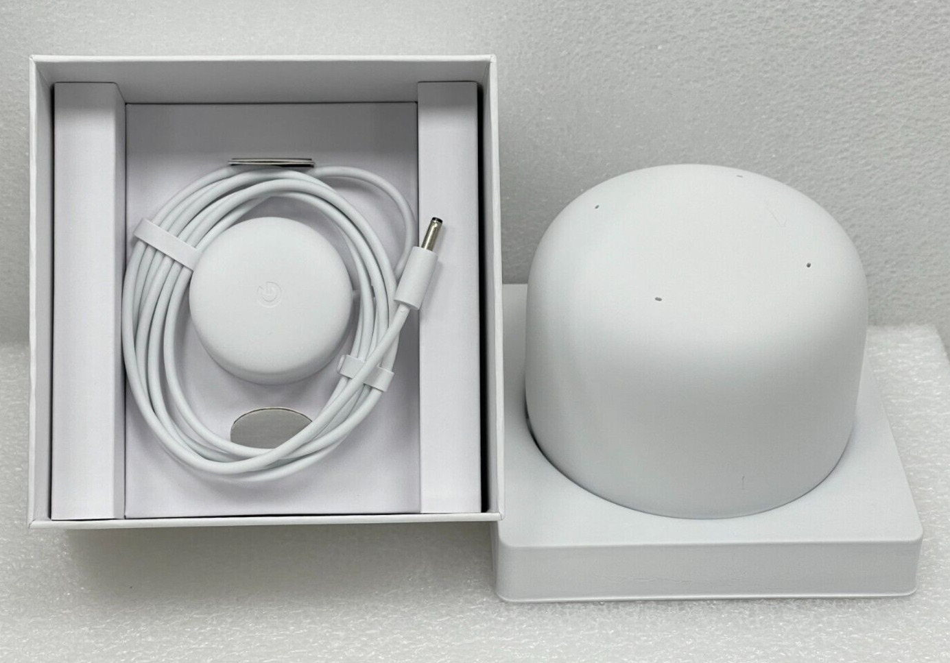 Google Nest Wifi Point (Snow GA00667-US) - Like New