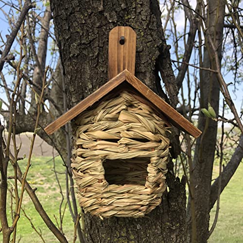 Hanging Grass Roosting Pockets and Houses - Post Mounted