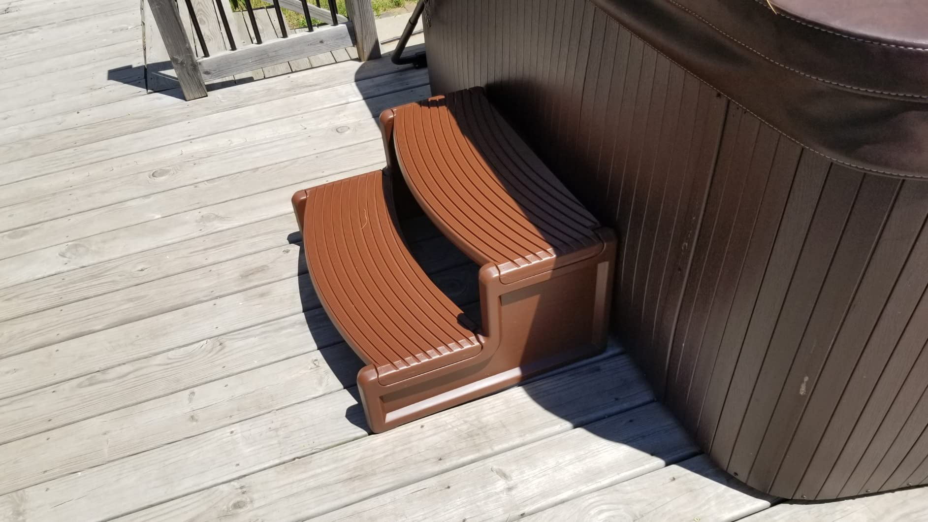 Striped Slip Resistant Hot Tub Step