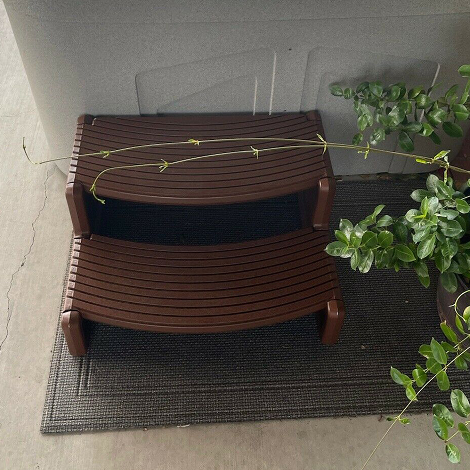 Striped Slip Resistant Hot Tub Step